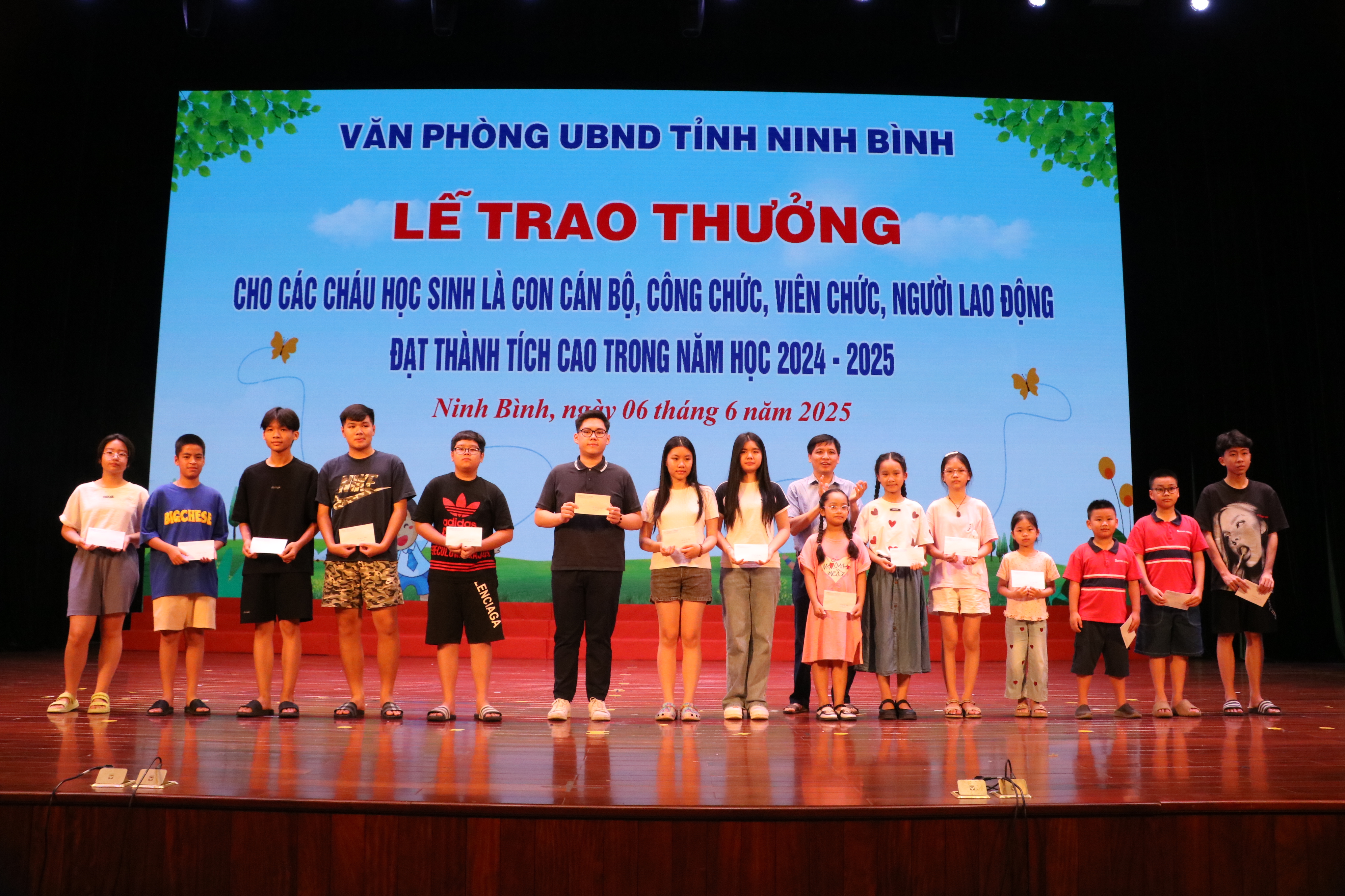 anh tin bai